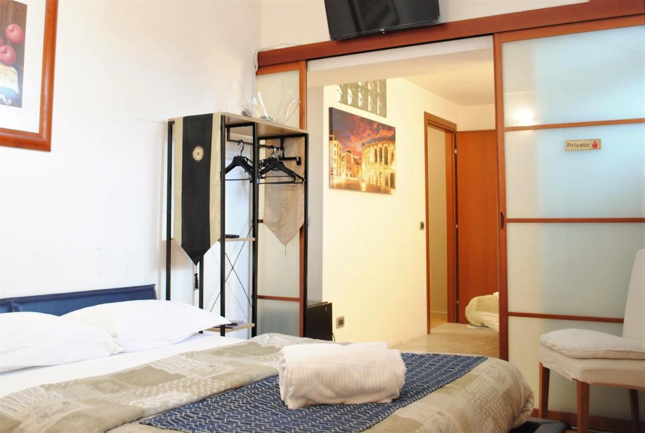Dreaming Arena Rooms Verona Esterno foto